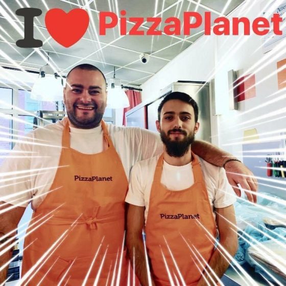 Deux cuisiniers de Pizza Planet